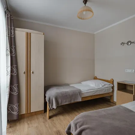 Pokoje I U Dragonka Apartment *